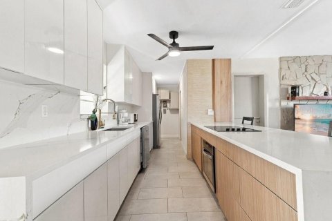Villa ou maison à vendre à Brooksville, Floride: 4 chambres, 124.12 m2 № 2436734 - photo 6