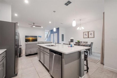 Adosado en venta en Kissimmee, Florida, 4 dormitorios, 205.04 m2 № 2166051 - foto 29