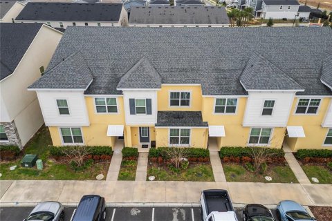Adosado en venta en Kissimmee, Florida, 4 dormitorios, 205.04 m2 № 2166051 - foto 4