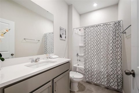 Adosado en venta en Kissimmee, Florida, 4 dormitorios, 205.04 m2 № 2166051 - foto 17