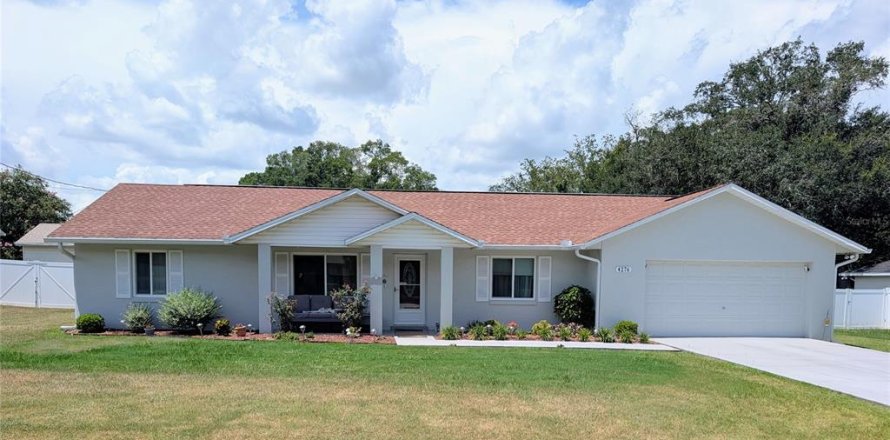 Casa en Ocala, Florida 4 dormitorios, 184.6 m2 № 1885250
