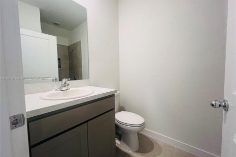 Touwnhouse à louer à Florida City, Floride: 3 chambres, 127.83 m2 № 1897479 - photo 8