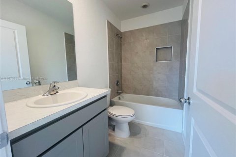 Touwnhouse à louer à Florida City, Floride: 3 chambres, 127.83 m2 № 1897479 - photo 11