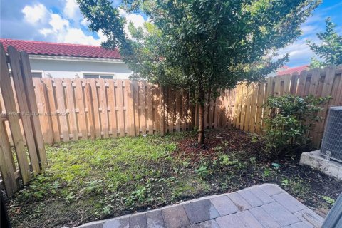 Touwnhouse à louer à Florida City, Floride: 3 chambres, 127.83 m2 № 1897479 - photo 5