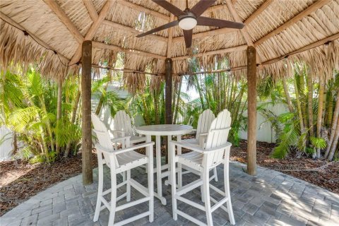 Condo in Bradenton Beach, Florida, 2 bedrooms № 2149180 - photo 19