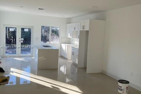 House in Miami Gardens, Florida 4 bedrooms № 1831007 - photo 15