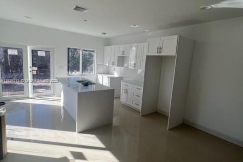 House in Miami Gardens, Florida 4 bedrooms № 1831007 - photo 6