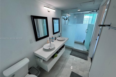Copropriété à louer à Miami, Floride: 2 chambres, 103.86 m2 № 2343644 - photo 9