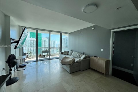Copropriété à louer à Miami, Floride: 2 chambres, 103.86 m2 № 2343644 - photo 5