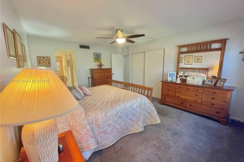 Condo in Pompano Beach, Florida, 3 bedrooms № 1978865 - photo 28