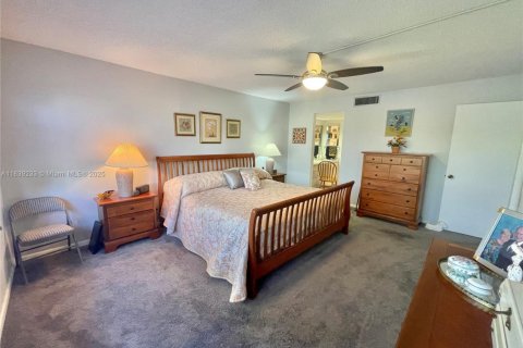 Condo in Pompano Beach, Florida, 3 bedrooms № 1978865 - photo 29