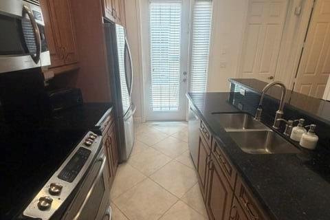 Touwnhouse à vendre à Boca Raton, Floride: 3 chambres, 202.53 m2 № 2191636 - photo 9