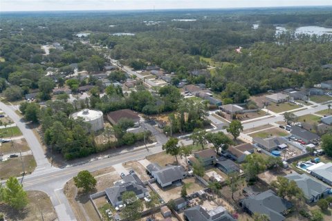 House in Deltona, Florida 4 bedrooms, 135.17 sq.m. № 1688215 - photo 29