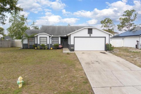 House in Deltona, Florida 4 bedrooms, 135.17 sq.m. № 1688215 - photo 25