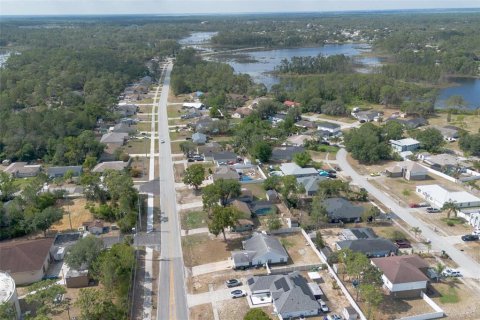 House in Deltona, Florida 4 bedrooms, 135.17 sq.m. № 1688215 - photo 30