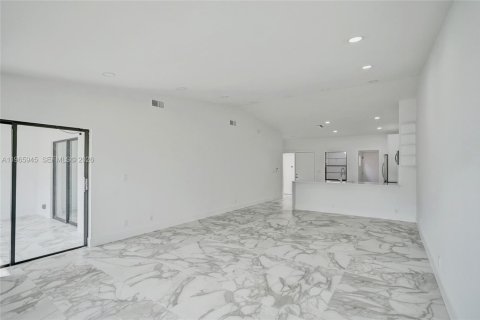 Купить кондоминиум в Делрей-Бич, Флорида 2 спальни, 121.79м2, № 2031891 - фото 14