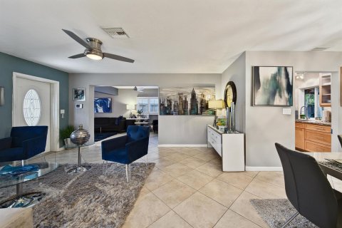 Villa ou maison à vendre à Oakland Park, Floride: 2 chambres, 122.63 m2 № 2402029 - photo 14
