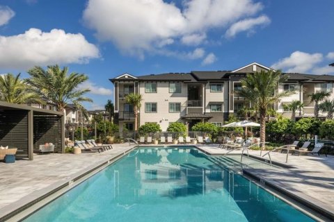 Apartamento en alquiler en Clermont, Florida, 2 dormitorios, 98.76 m2 № 1785196 - foto 3