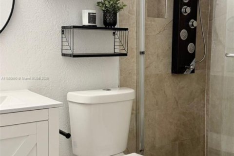 Купить кондоминиум в Лодерхилл, Флорида 2 спальни, 104.98м2, № 2079210 - фото 18