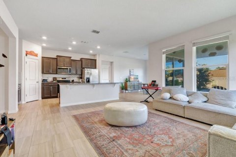 House in DeLand, Florida 4 bedrooms, 197.32 sq.m. № 2424364 - photo 7
