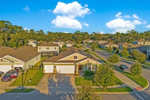 House in DeLand, Florida 4 bedrooms, 197.32 sq.m. № 2424364 - photo 21