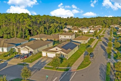 House in DeLand, Florida 4 bedrooms, 197.32 sq.m. № 2424364 - photo 22