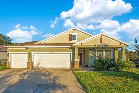 House in DeLand, Florida 4 bedrooms, 197.32 sq.m. № 2424364