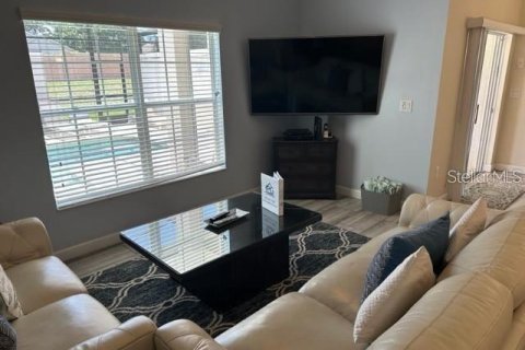 Adosado en venta en Davenport, Florida, 4 dormitorios, 176.7 m2 № 2205962 - foto 3