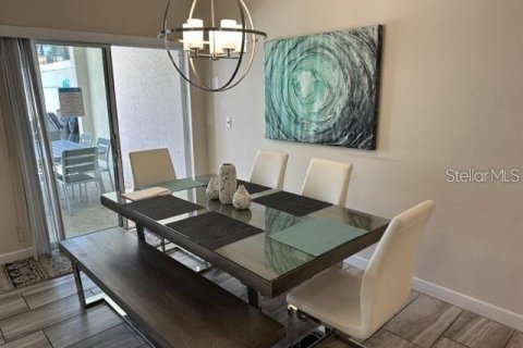 Adosado en venta en Davenport, Florida, 4 dormitorios, 176.7 m2 № 2205962 - foto 5