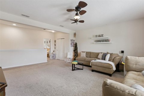 House in Grand Island, Florida 4 bedrooms, 243.87 sq.m. № 2205427 - photo 15