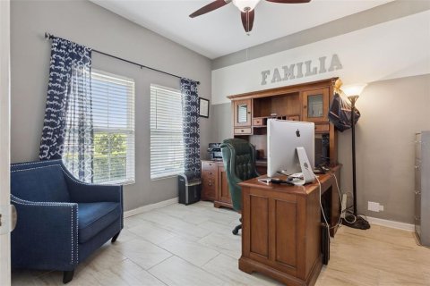 House in Grand Island, Florida 4 bedrooms, 243.87 sq.m. № 2205427 - photo 29