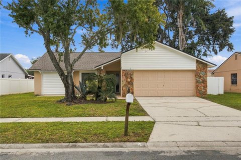 House in Tampa, Florida 3 bedrooms, 151.06 sq.m. № 2399192