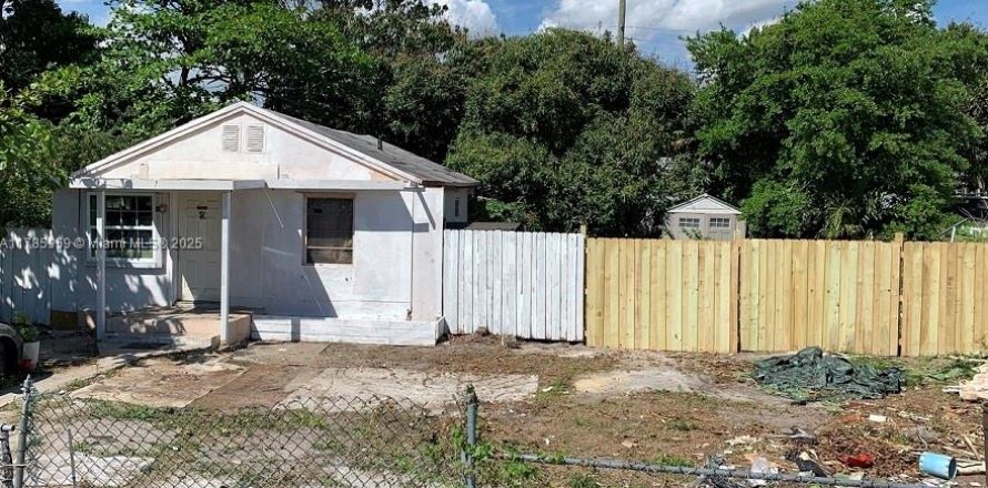 Casa en Miami, Florida 2 dormitorios, 59.46 m2 № 1638771
