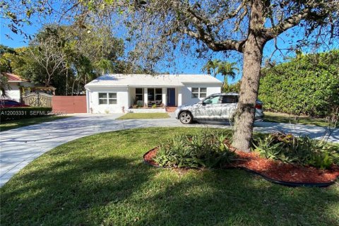 Villa ou maison à louer à Biscayne Park, Floride: 3 chambres, 151.52 m2 № 2066586 - photo 20