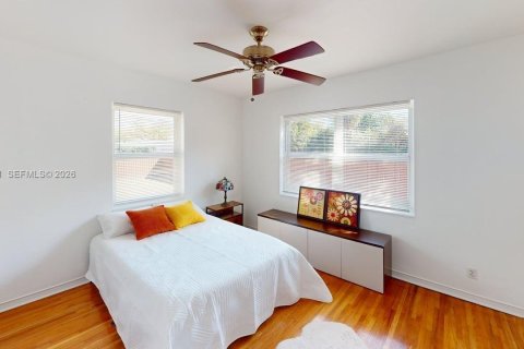 Villa ou maison à louer à Biscayne Park, Floride: 3 chambres, 151.52 m2 № 2066586 - photo 14