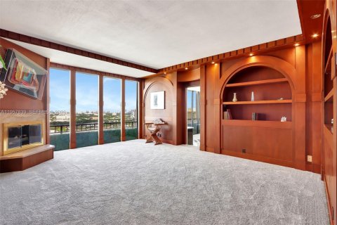 Condominio en venta en Miami, Florida, 3 dormitorios, 411.56 m2 № 2245139 - foto 11