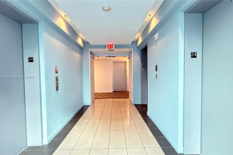Copropriété à vendre à Miami, Floride: 1 chambre, 68.1 m2 № 1970990 - photo 16