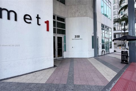 Copropriété à vendre à Miami, Floride: 1 chambre, 68.1 m2 № 1970990 - photo 22