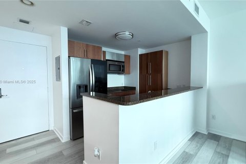 Copropriété à vendre à Miami, Floride: 1 chambre, 68.1 m2 № 1970990 - photo 2