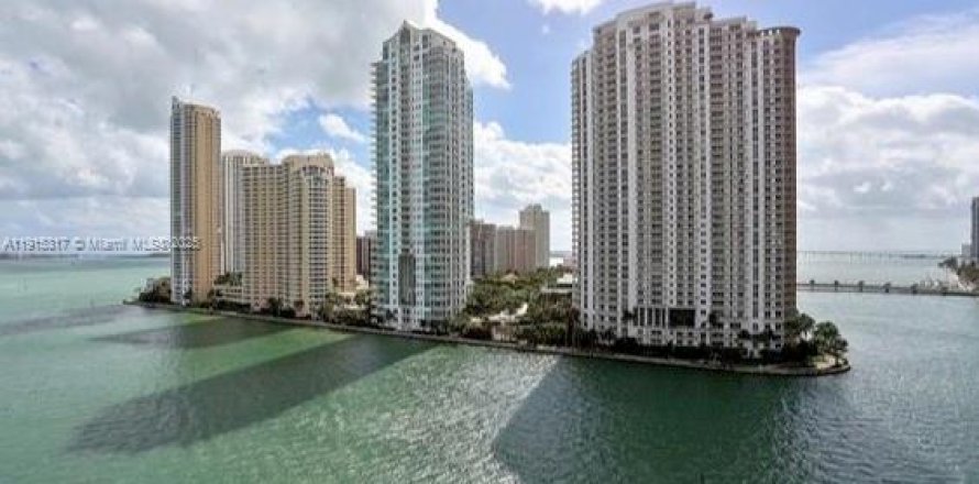 Condo à Miami, Floride, 1 chambre  № 1970990