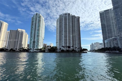 Copropriété à vendre à Miami, Floride: 1 chambre, 68.1 m2 № 1970990 - photo 27