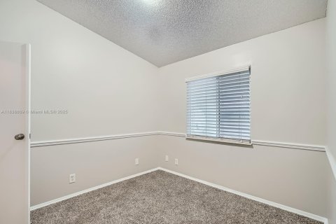 Купить виллу или дом в Ройял-Палм-Бич, Флорида 6 комнат, 166.48м2, № 1969617 - фото 13