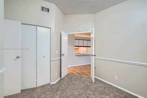 Купить виллу или дом в Ройял-Палм-Бич, Флорида 6 комнат, 166.48м2, № 1969617 - фото 14