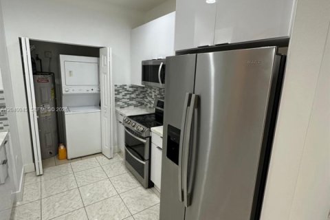 Casa en alquiler en Homestead, Florida, 2 dormitorios, 97.18 m2 № 2086169 - foto 5
