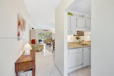 Copropriété à vendre à Lauderdale Lakes, Floride: 2 chambres, 87.7 m2 № 1707215 - photo 10