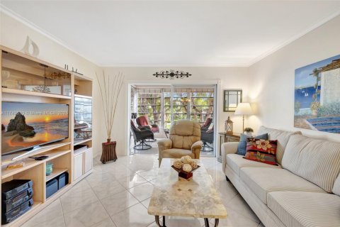 Copropriété à vendre à Lauderdale Lakes, Floride: 2 chambres, 87.7 m2 № 1707215 - photo 11
