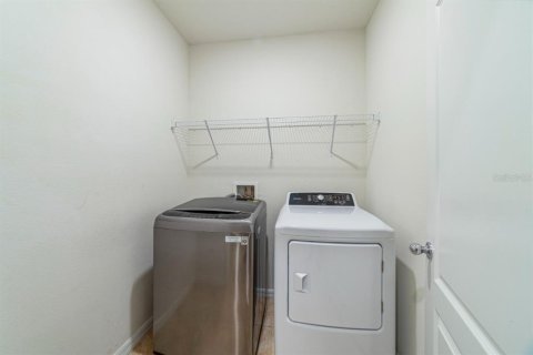 Casa en alquiler en Winter Haven, Florida, 3 dormitorios, 155.33 m2 № 1845333 - foto 10