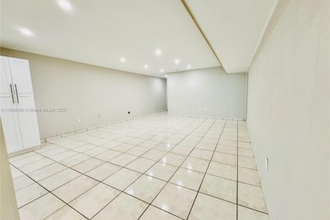 Touwnhouse à louer à Miami Lakes, Floride: 2 chambres, 135.64 m2 № 1889469 - photo 7