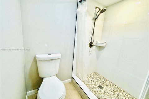 Touwnhouse à louer à Miami Lakes, Floride: 2 chambres, 135.64 m2 № 1889469 - photo 28