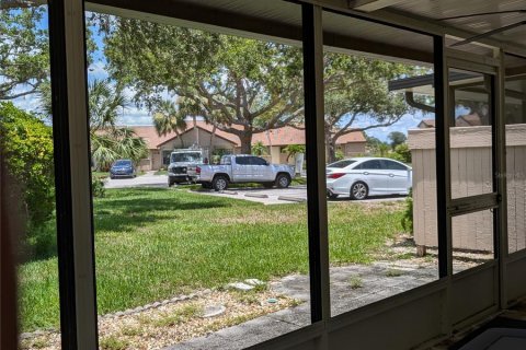 House in North Port, Florida 2 bedrooms, 71.26 sq.m. № 1813371 - photo 13
